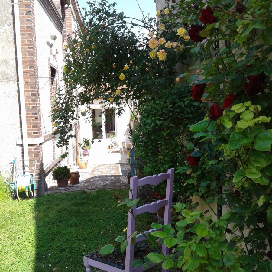 Le Coq En Pate Bed & Breakfast Romilly-sur-Seine Exterior photo